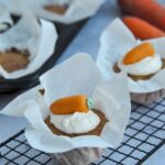 Schweizer Karotten-Cupcake mit Frosting