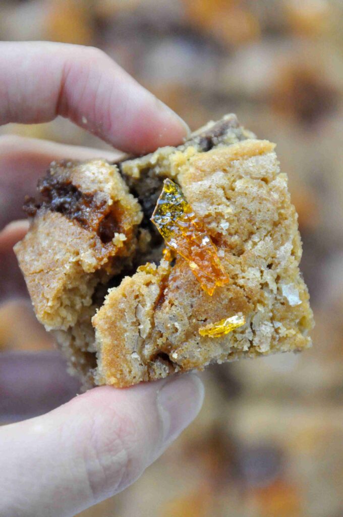 Salted Caramel Nutella Blondies, bite with caramel