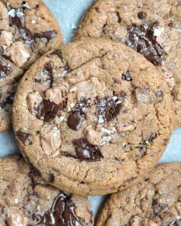 Crunchy Chunky Chocolate Cookies closeup