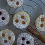 Linzer Cookies top view