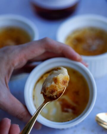 Crème Brûlée with sparkling wine, spoon