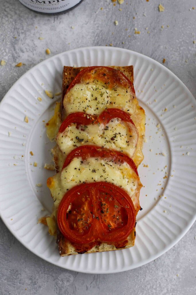 Tomato Mozzarella Baguette